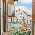 Casiola - Bright & Stylish With Balcony