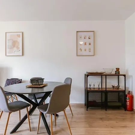 Casiola - Bright & Stylish With Balcony Appartement