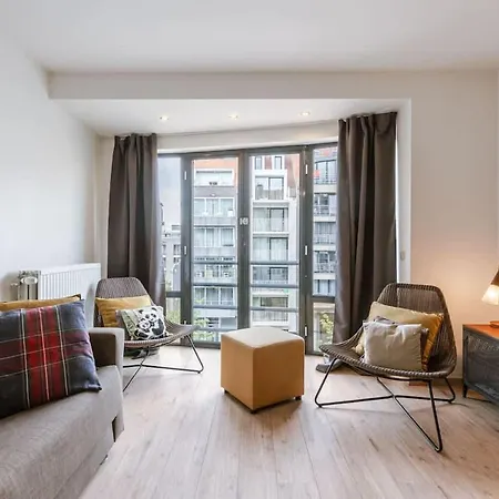 公寓 Casiola - Bright & Stylish With Balcony