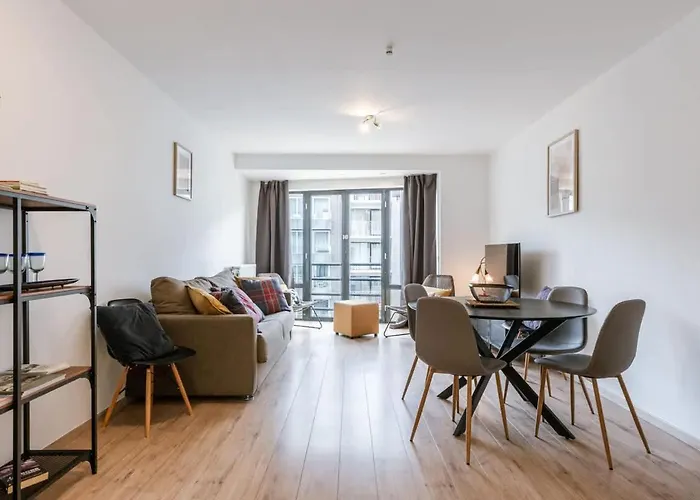 Casiola - Bright & Stylish With Balcony Knokke-Heist