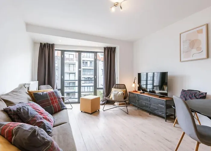 Casiola - Bright & Stylish With Balcony Appartement *